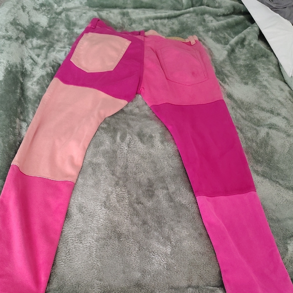 MNML Pink and Black Apparel - Picture 5 of 8